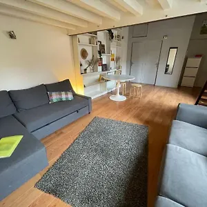joli-canut-proche-de-fourvire.hotels-rhonealpes.com/